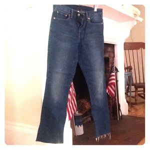 Levi Blue Cropped Mid Rise Jeans 28